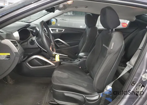 2012 Hyundai Veloster z USA, uszkodzony, nr VIN KMHTC6ADXCU042497